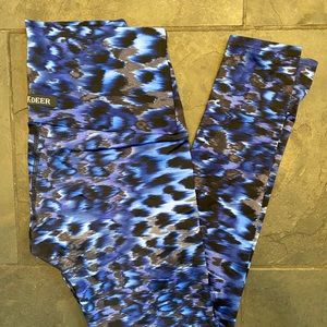 Womens K-Deer leggings size M
